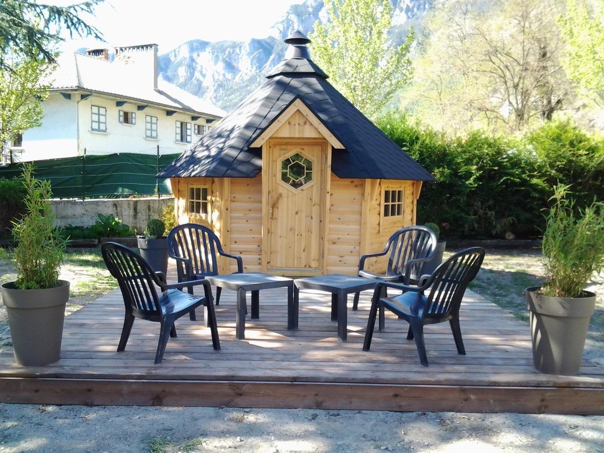 Hotel La Gare LʼArgentière-la-Bessée Exterior foto